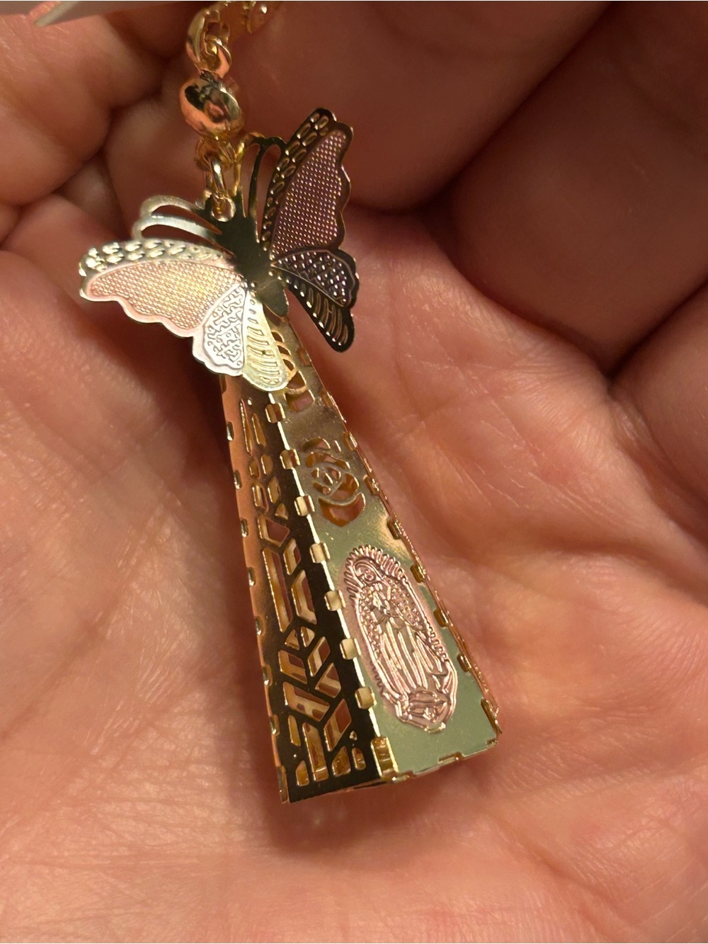 Earrings with butterfly pendant in golden tone - Rose gold laminated accents
